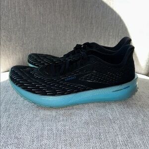 Brooks Hyperion Women's Black and Teal Athletic Shoes